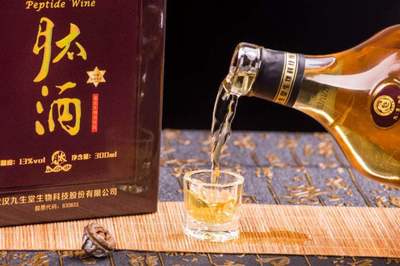 4年市值翻百倍!“中國生物活性肽第一股”九生堂推出首款肽酒,世界酒類再添新品